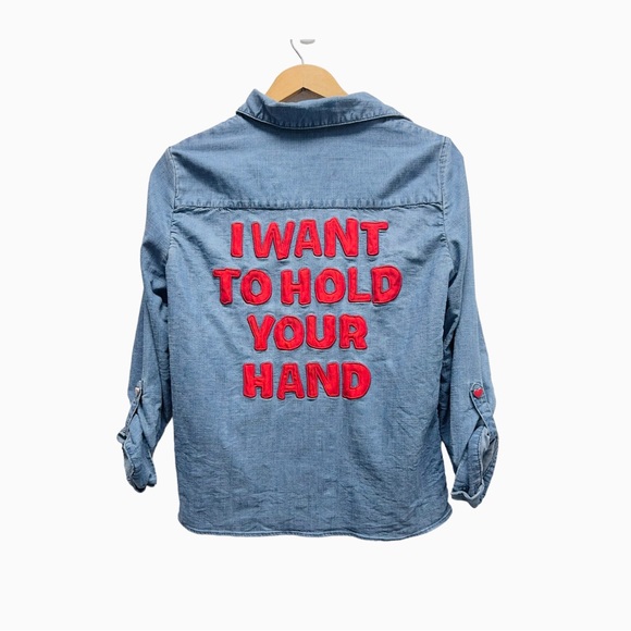 Alice & Olivia The Beatles “I Want To Hold Your Hand”Button Down Shirt - Picture 8 of 10